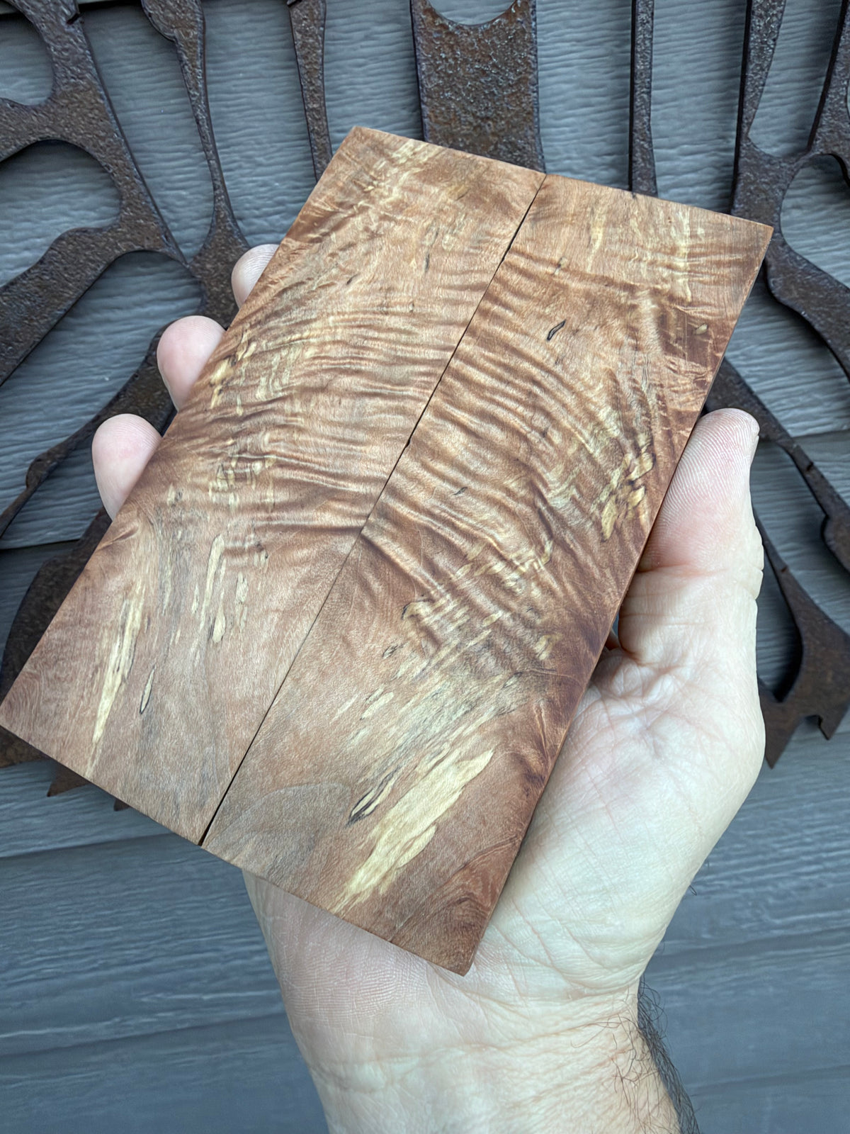 Quilted maple knife scales 