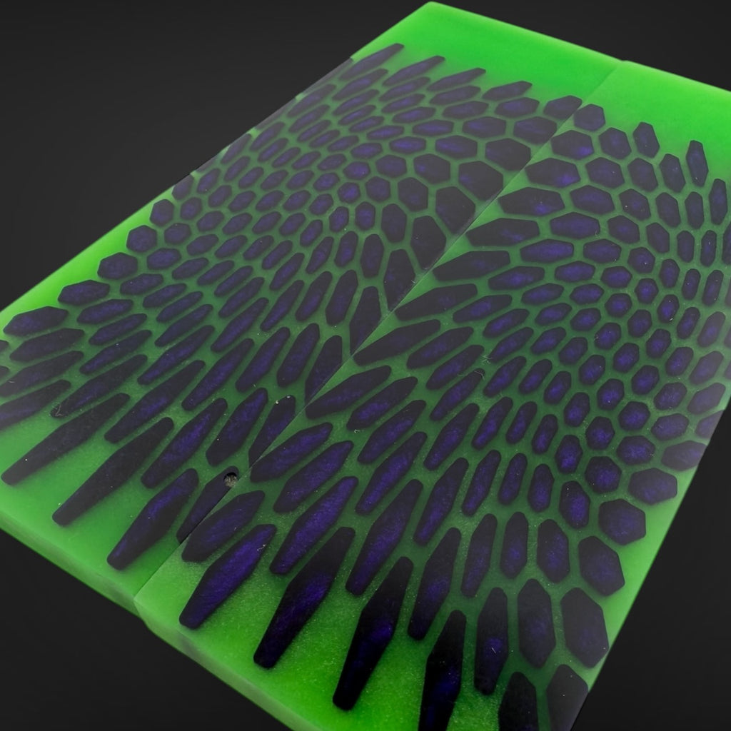 Glow knife scales 