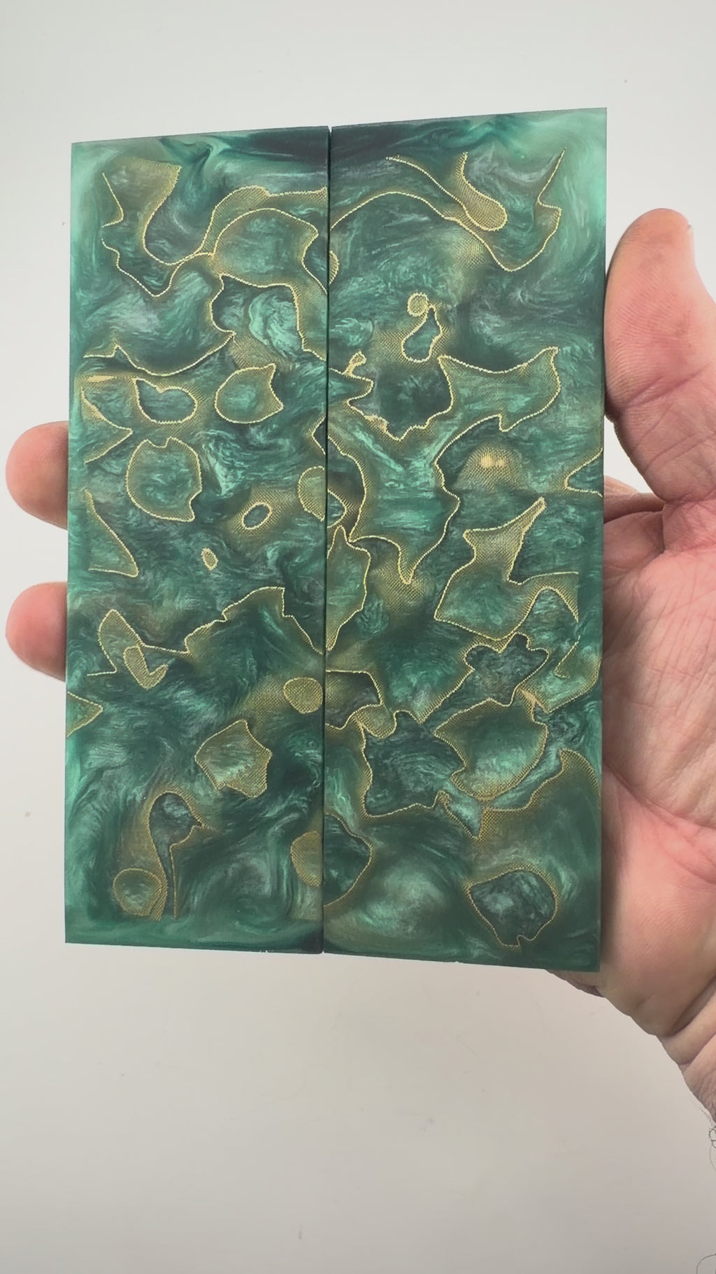 #1147 BrassCore Crater Scales