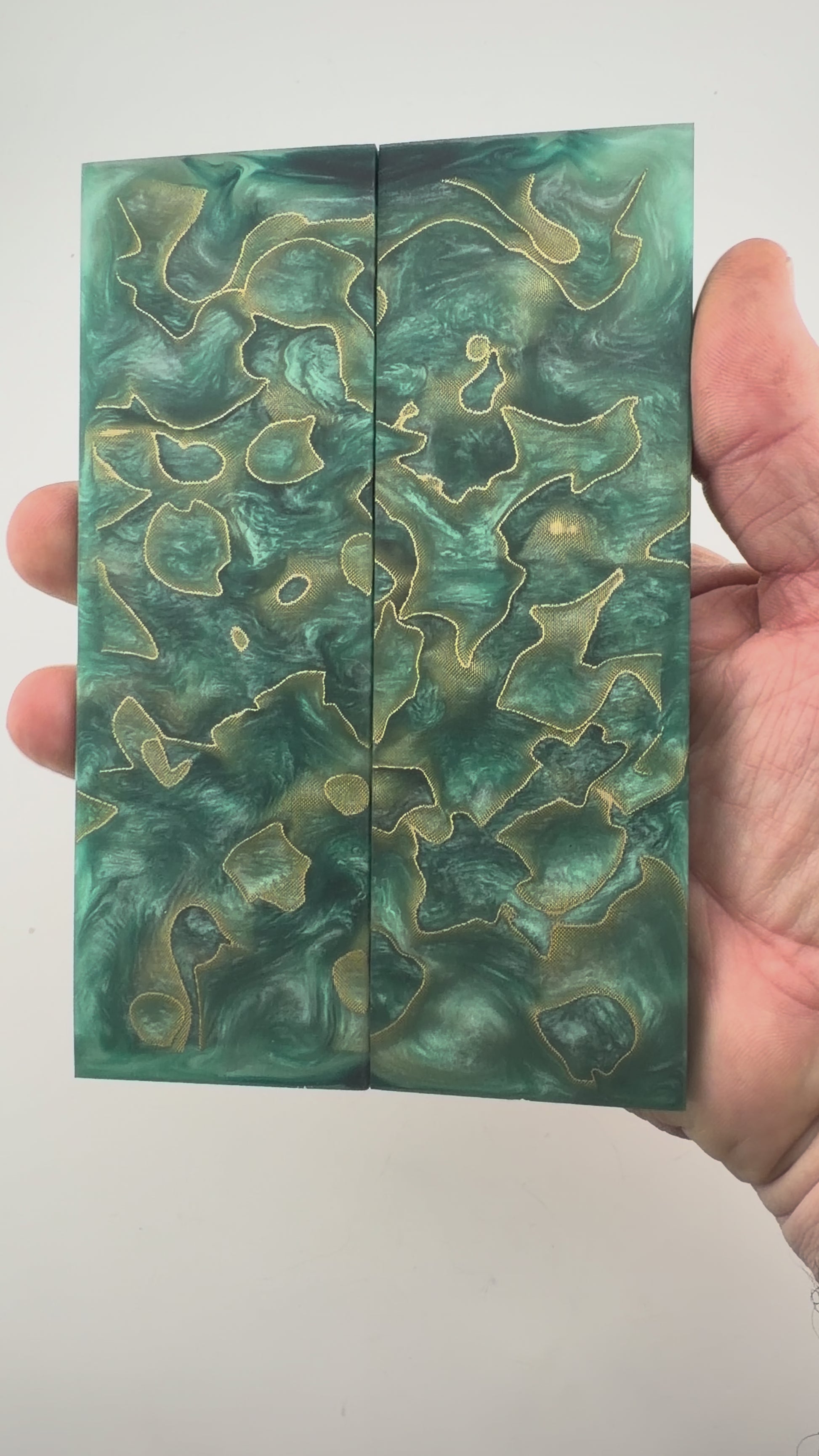 #1147 BrassCore Crater Scales