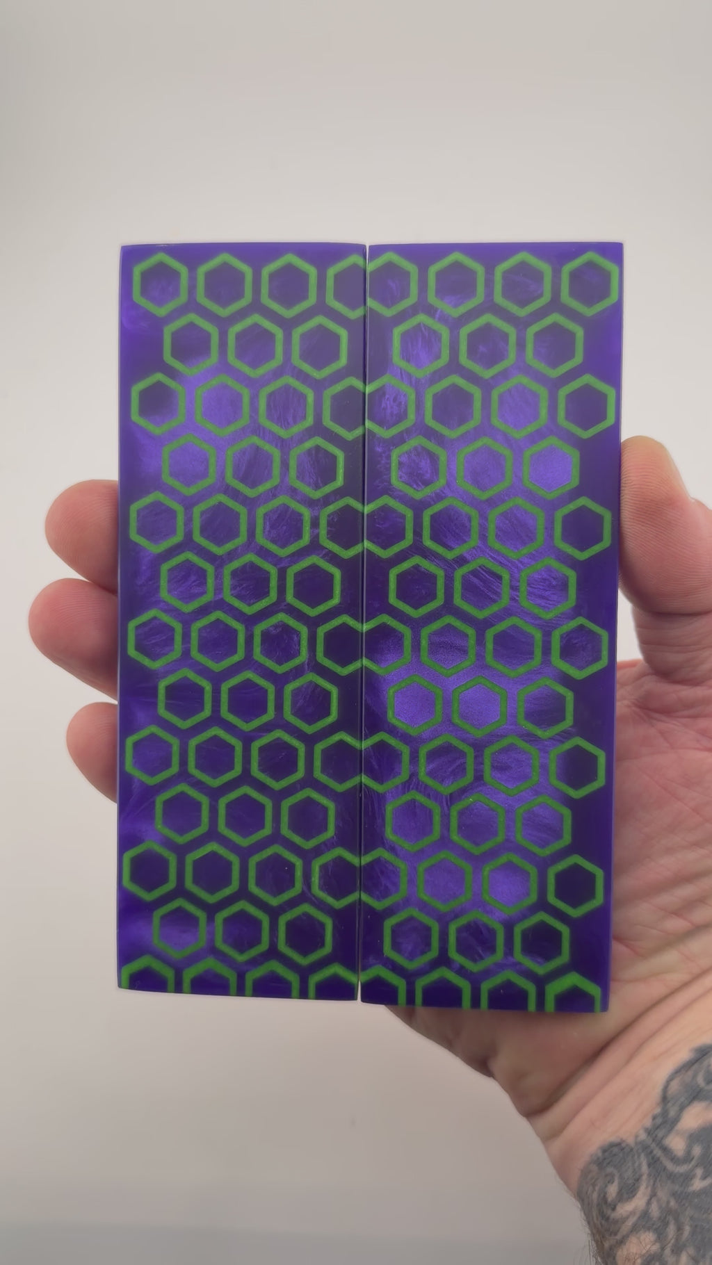JHC Hex Glow Knife Scales #509