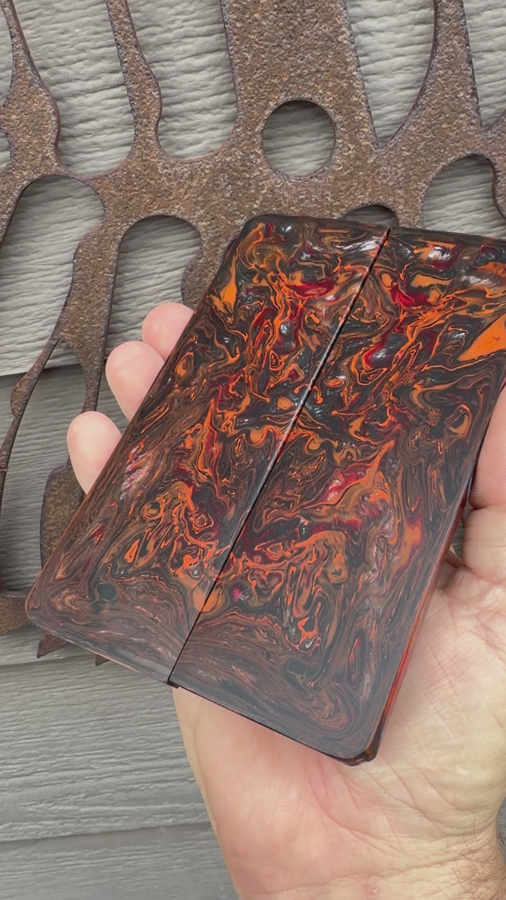 #1535 Resin Chaos Magma Scales