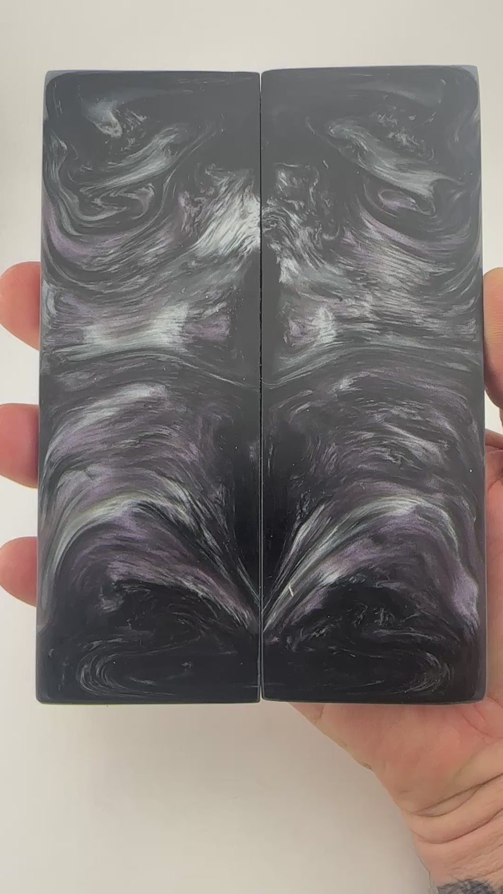 #202 Resin Chaos-Metallic Series Scales