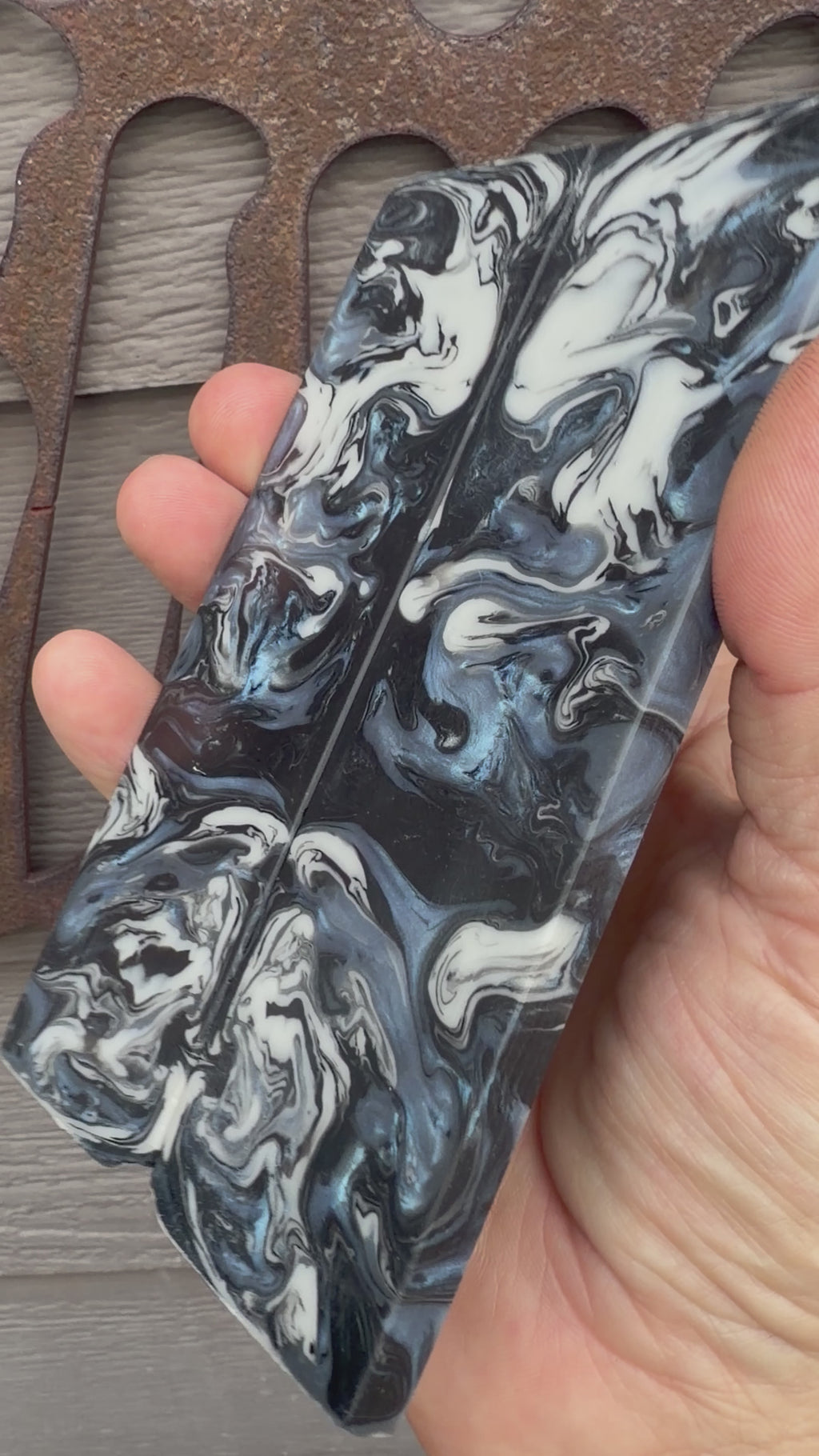 #5294 Resin Chaos Magma Scales